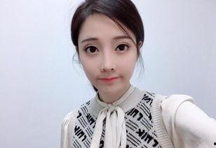 甘肃小网红铁嘉欣,从田间地头到网络红人的蜕变之路