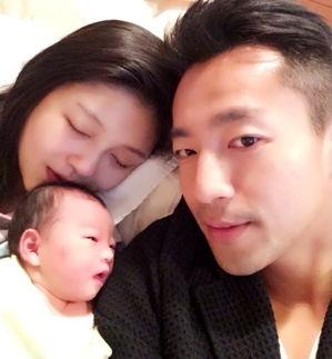 宝宝出生明星报喜图片,明星家庭喜提萌娃，温馨报喜照曝光