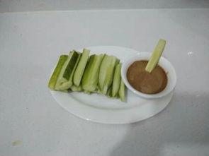吃瓜蘸麻酱,品味夏日清凉美食之旅